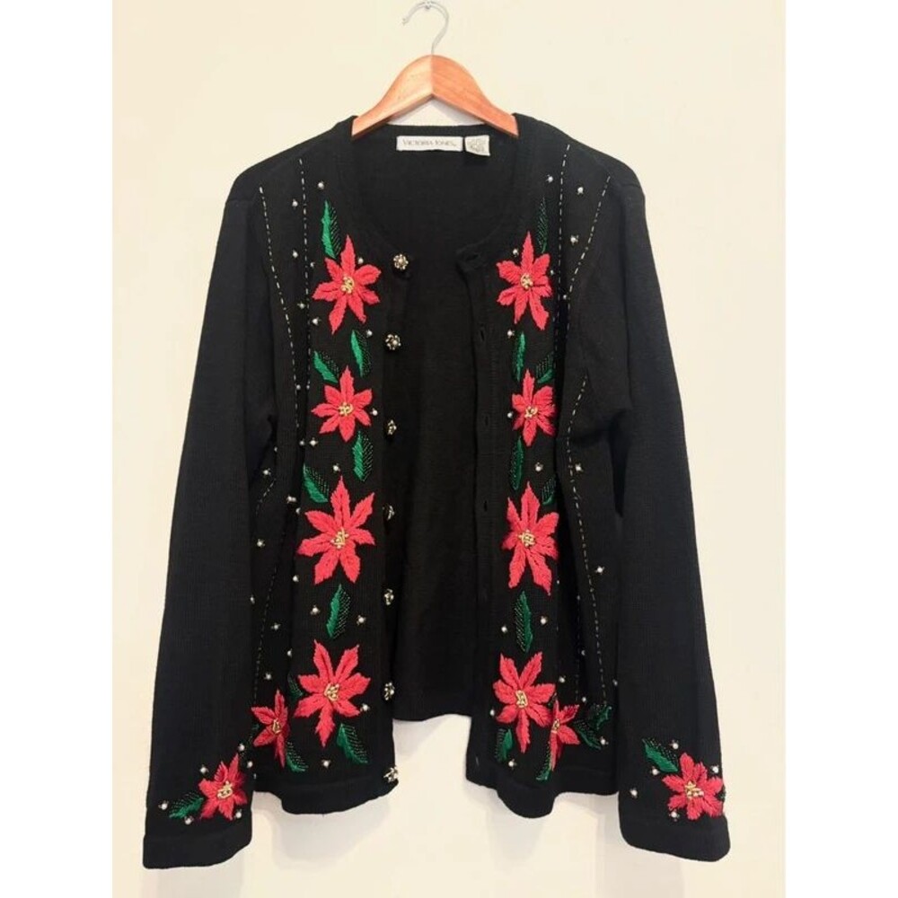 Victoria Jones Beaded Floral Poinsettia Knit Sweater/ Grancore
